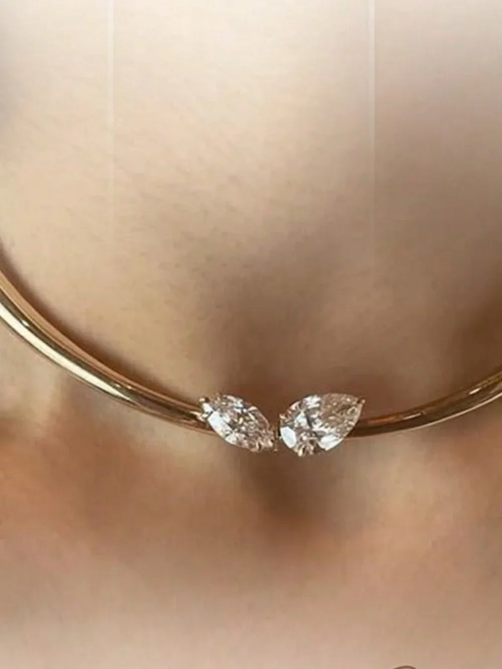 Gold  Women's Minimalist Cubic Zirconia Waterdrop Choker Necklace